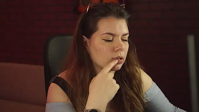 Snapshot of KeytSilvas chatting on February 11, 2:35 pm KeytSilvas online show from February 11, 2:35 pm