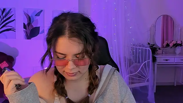 Snapshot of KeytSilvas chatting on February 12, 9:01 pm KeytSilvas online show from February 12, 9:01 pm