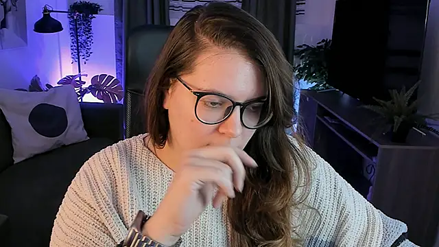 Snapshot of KeytSilvas chatting on March 11, 3:34 pm KeytSilvas online show from March 11, 3:34 pm