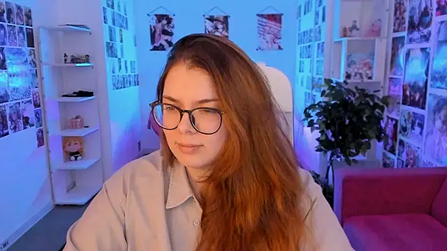 Snapshot of KeytSilvas chatting on February 12, 8:09 am KeytSilvas online show from February 12, 8:09 am