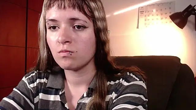 NEXT DOOR GIRL  online show from November 4, 9:58 pm