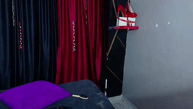 Snapshot of AvaLusty chatting on February 16, 2:31 am AvaLusty online show from February 16, 2:31 am