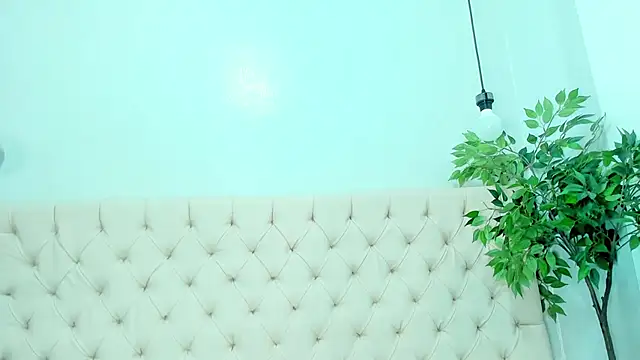 Briyit Doll online show from December 28, 8:36 pm