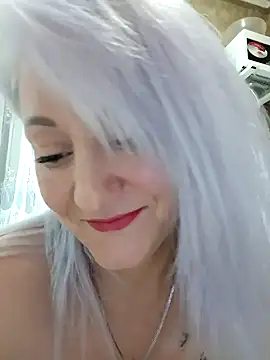 Tina Alev online show from January 25, 10:50 pm