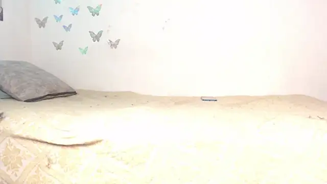 Angell Dustt  online show from January 28, 1:49 pm