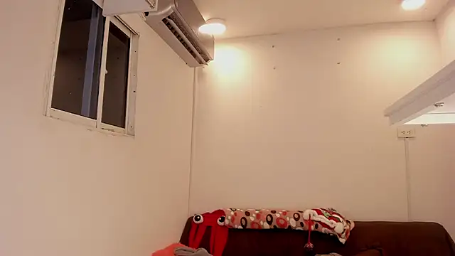 meganrossee69 online show from December 27, 12:29 am