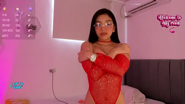 meganrossee69 online show from July 13, 9:28 pm