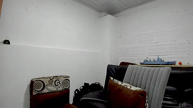 Snapshot of Himoreno25 chatting on January 1, 9:41 pm Himoreno25 online show from January 1, 9:41 pm