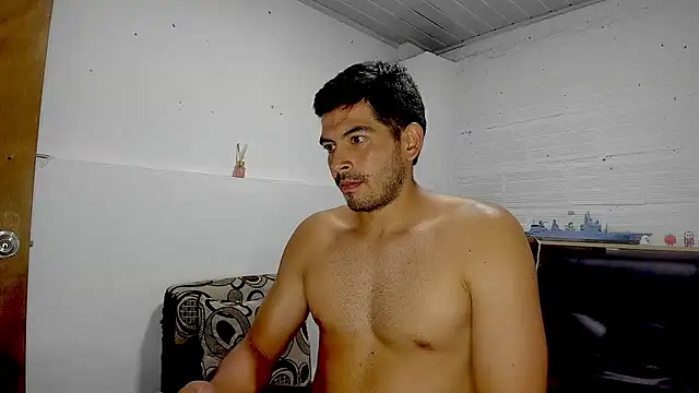 Snapshot of Himoreno25 chatting on February 19, 11:04 pm Himoreno25 online show from February 19, 11:04 pm