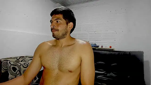 Snapshot of Himoreno25 chatting on February 25, 3:09 am Himoreno25 online show from February 25, 3:09 am