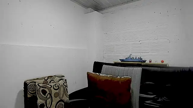 Snapshot of Himoreno25 chatting on February 26, 9:05 pm Himoreno25 online show from February 26, 9:05 pm