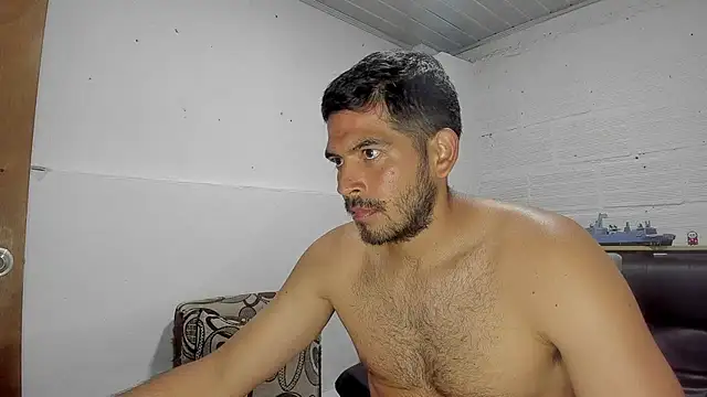 Snapshot of Himoreno25 chatting on March 18, 3:20 am Himoreno25 online show from March 18, 3:20 am