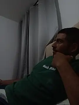 Snapshot of Himoreno25 chatting on October 22, 1:17 am Himoreno25 online show from October 22, 1:17 am