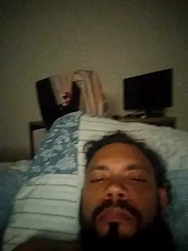 morenindarola online show from December 2, 1:58 am