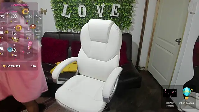 Enma  clark online show from January 18, 7:28 am