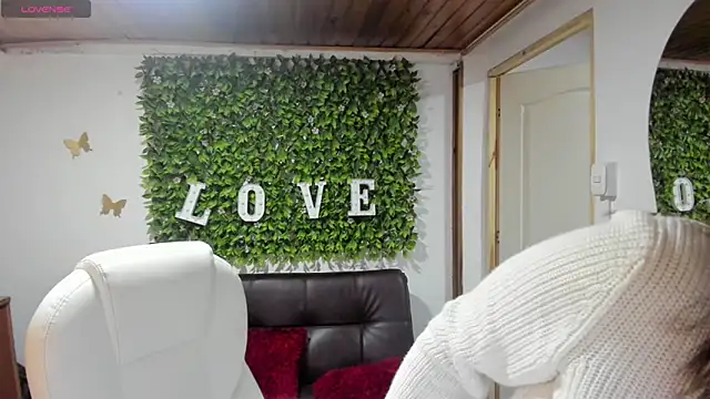 Enma  clark online show from February 26, 7:27 pm