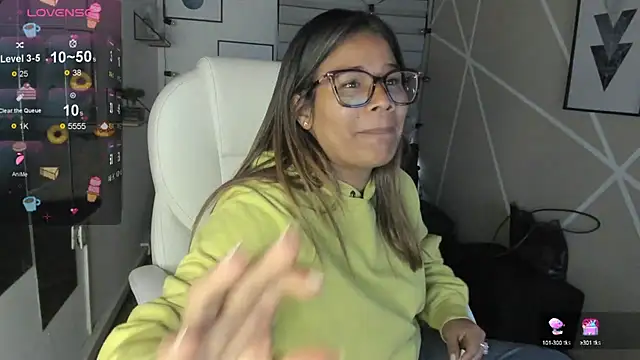 Enma  clark online show from September 17, 7:48 pm