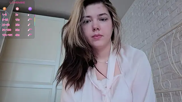 Vanessa Walters online show from March 9, 3:32 am