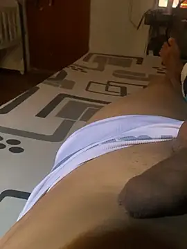 Snapshot of rafanovinho19 chatting on January 13, 11:52 am rafanovinho19 online show from January 13, 11:52 am