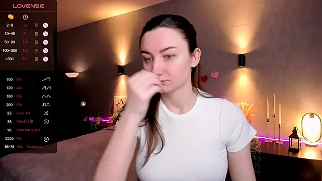 annacooleman online show from March 7, 2:19 am