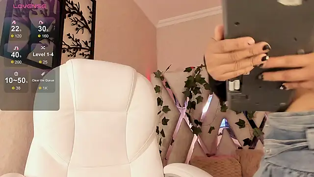 Punkys  online show from March 16, 3:06 pm