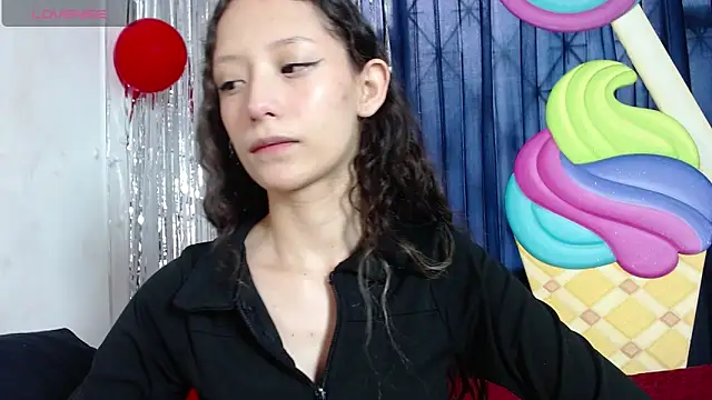 Snapshot of abbycutecs chatting on February 19, 2:13 pm abbycutecs online show from February 19, 2:13 pm