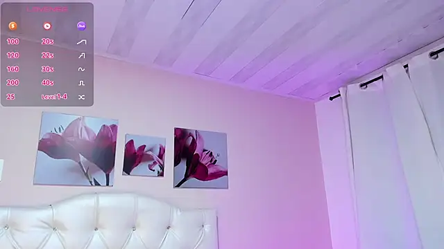 Snapshot of ellarosee_ chatting on January 26, 7:52 pm ellarosee online show from January 26, 7:52 pm