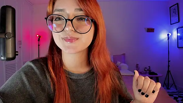 SweetJennaa online show from February 1, 4:35 am