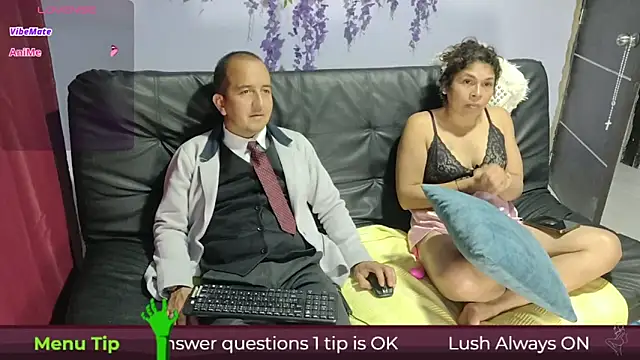 Snapshot of yazfore2 chatting on November 5, 12:10 am yazfore2 online show from November 5, 12:10 am