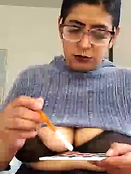 Snapshot of Kittybouncy69 chatting on January 21, 2:15 pm Kittybouncy69 online show from January 21, 2:15 pm