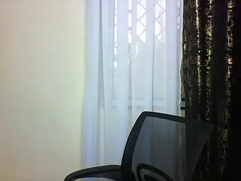 Snapshot of Candii_wet_ chatting on February 1, 2:45 pm Candii wet online show from February 1, 2:45 pm