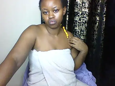 Snapshot of Candii_wet_ chatting on March 1, 3:43 am Candii wet online show from March 1, 3:43 am