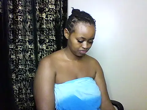 Snapshot of Candii_wet_ chatting on September 24, 11:19 pm Candii wet online show from September 24, 11:19 pm