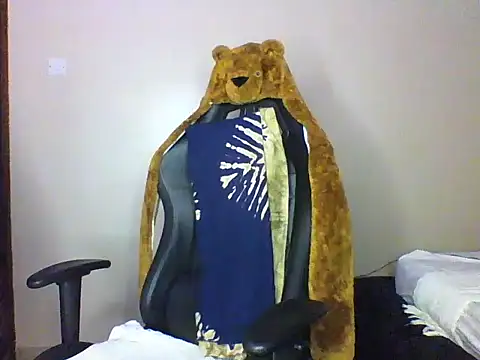 Snapshot of Candii_wet_ chatting on February 27, 9:59 pm Candii wet online show from February 27, 9:59 pm