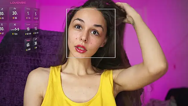 Miss  Bia online show from December 18, 10:27 pm