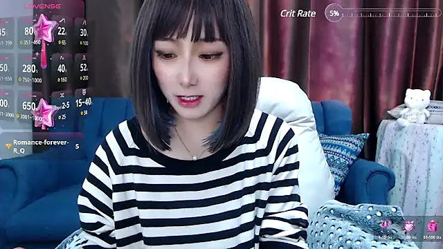 Snapshot of Rika-Q chatting on December 6, 10:38 am Rika-Q online show from December 6, 10:38 am