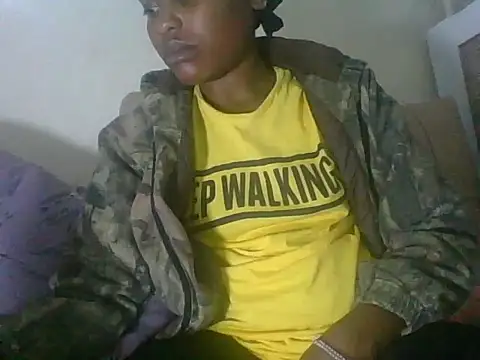 Candykitten online show from December 21, 5:03 am