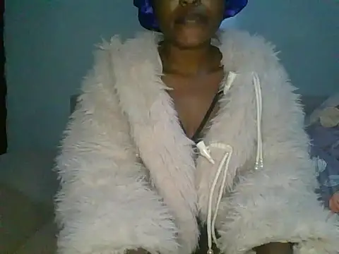 Candykitten online show from March 14, 7:03 am