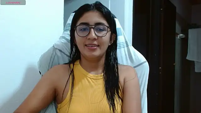 Snapshot of danna_peterson1 chatting on January 30, 9:04 pm danna peterson1 online show from January 30, 9:04 pm