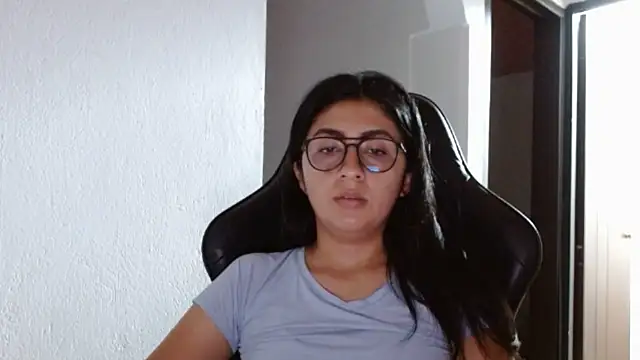 Snapshot of danna_peterson1 chatting on January 31, 9:48 pm danna peterson1 online show from January 31, 9:48 pm