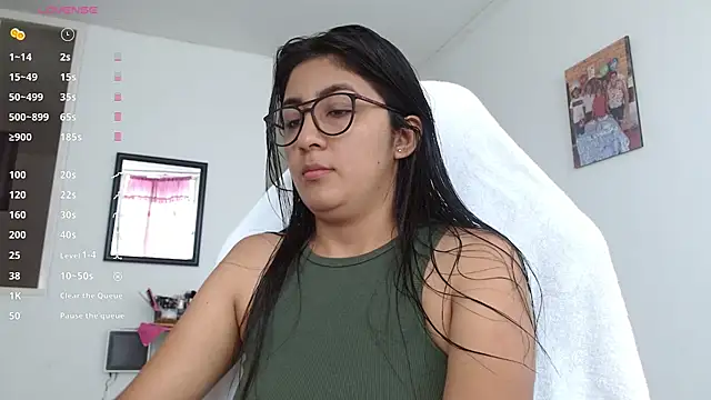 Snapshot of danna_peterson1 chatting on January 15, 7:39 pm danna peterson1 online show from January 15, 7:39 pm