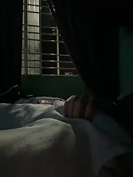 Snapshot of MephiticBermudas chatting on October 8, 3:15 am MephiticBermudas online show from October 8, 3:15 am