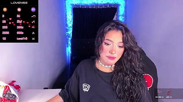 Snapshot of Mariana_Hasper_ chatting on March 20, 9:02 pm Mariana Hasper  online show from March 20, 9:02 pm