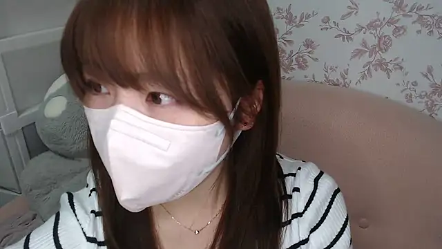 Snapshot of mei_hosina chatting on January 7, 4:09 pm mei hosina online show from January 7, 4:09 pm