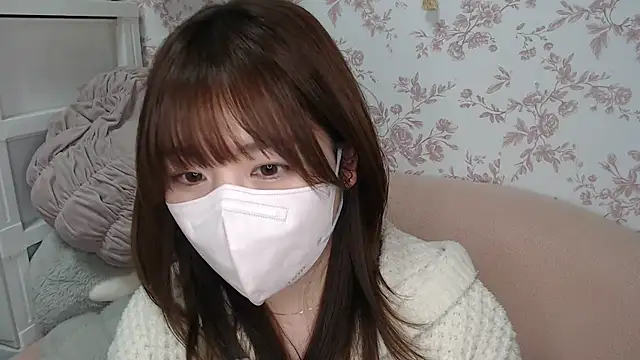 Snapshot of mei_hosina chatting on January 9, 3:37 pm mei hosina online show from January 9, 3:37 pm