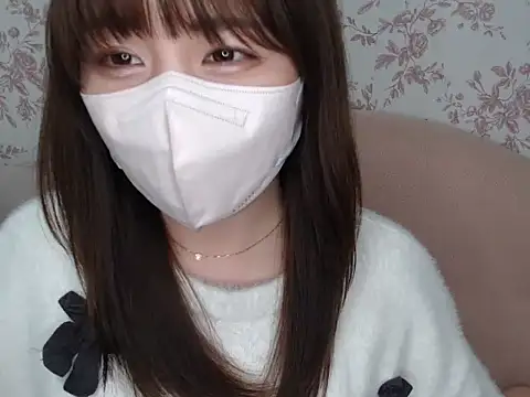 Snapshot of mei_hosina chatting on February 1, 3:21 pm mei hosina online show from February 1, 3:21 pm