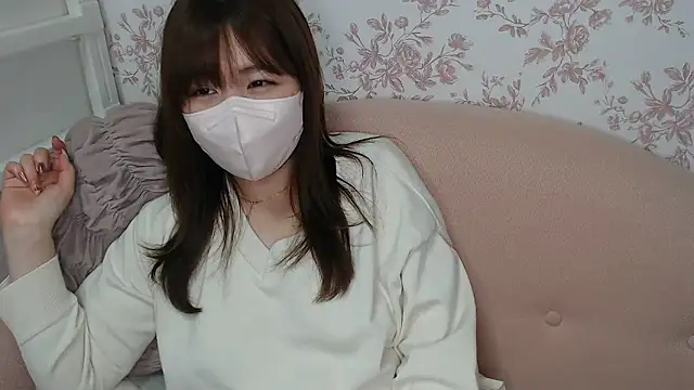 Snapshot of mei_hosina chatting on February 12, 3:51 pm mei hosina online show from February 12, 3:51 pm