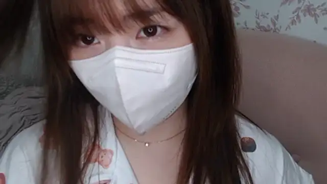 Snapshot of mei_hosina chatting on February 21, 3:46 pm mei hosina online show from February 21, 3:46 pm