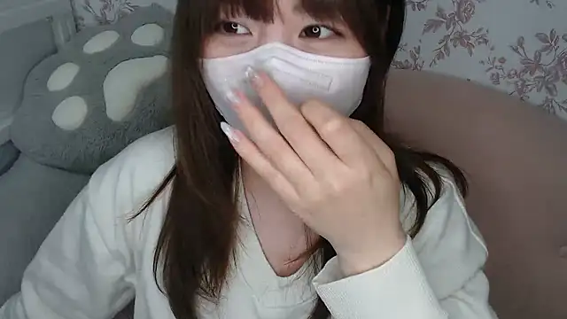 Snapshot of mei_hosina chatting on March 21, 3:26 pm mei hosina online show from March 21, 3:26 pm