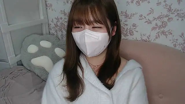 Snapshot of mei_hosina chatting on April 5, 3:42 pm mei hosina online show from April 5, 3:42 pm